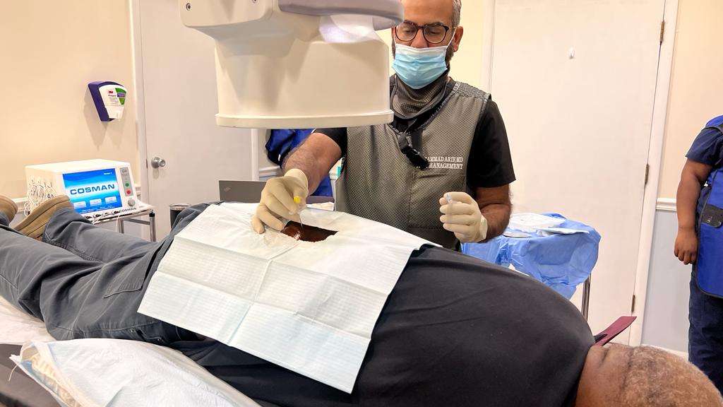 pain management doctors near me